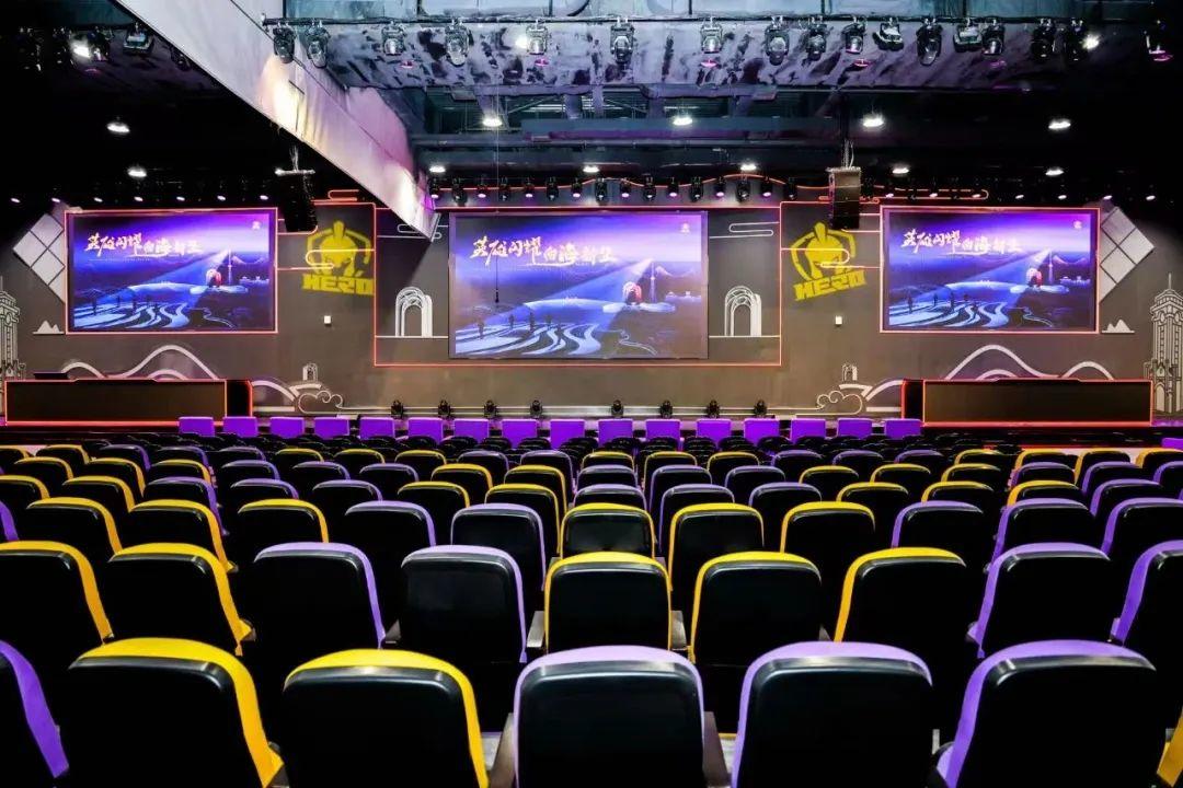 上国际舞台 上国际舞台