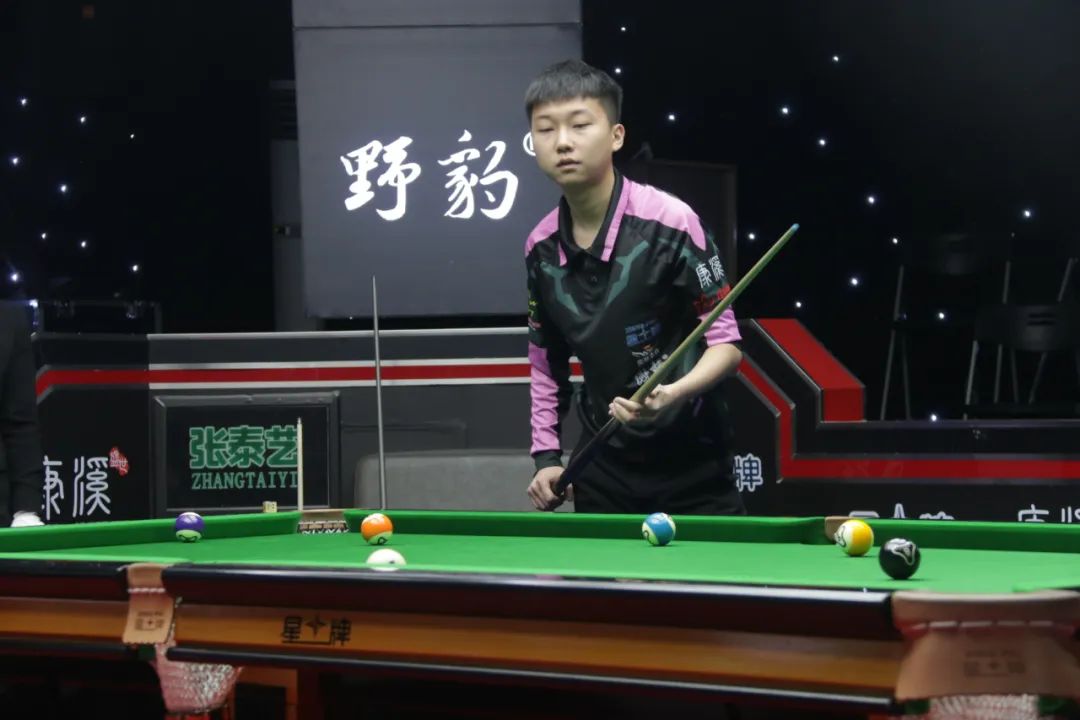 让我们拭目 让我们拭目